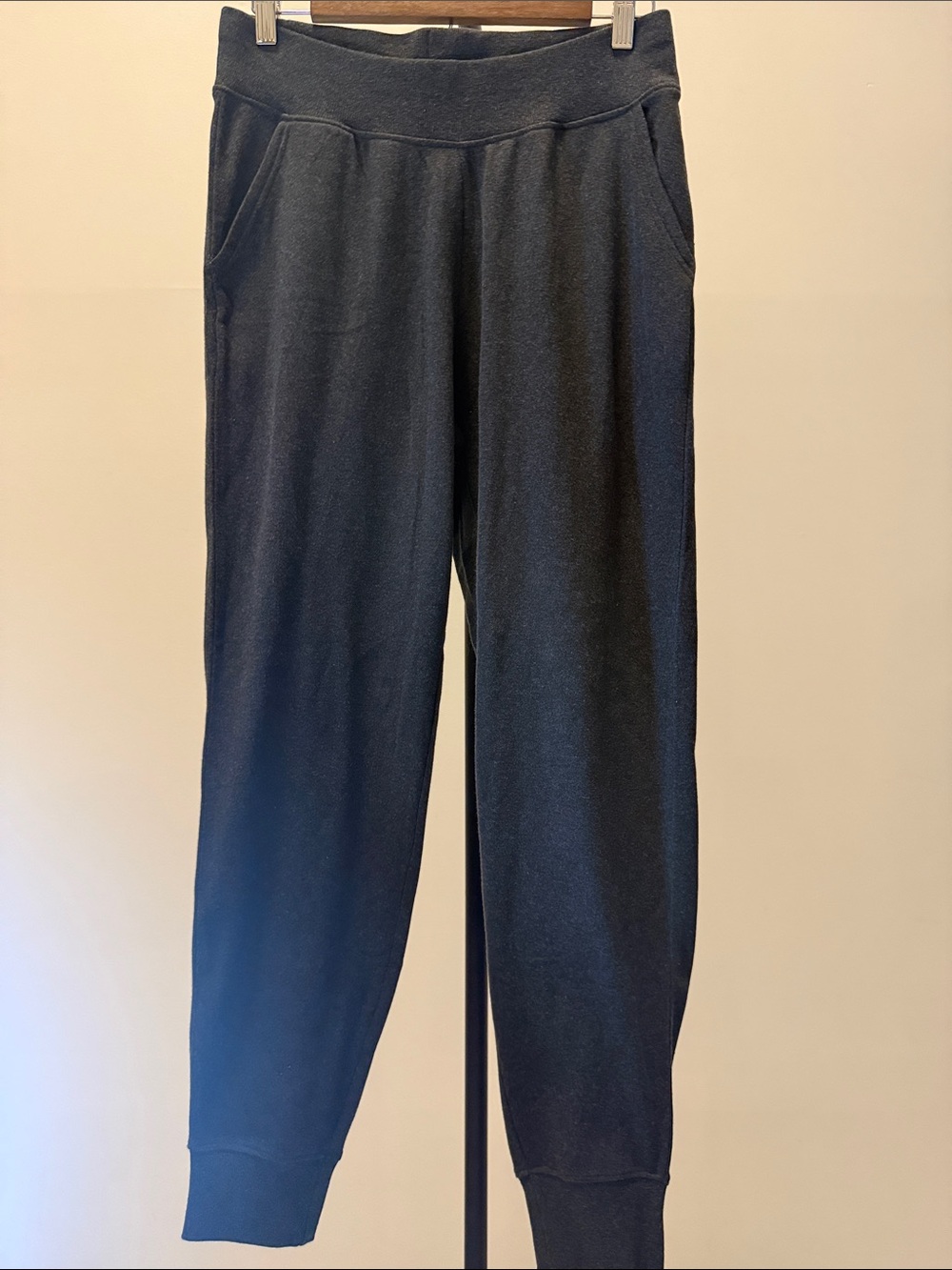 Pact Charcoal Gray 100% Organic Cotton Joggers | Size M